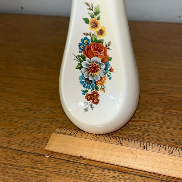 Vintage Ceramic Vase - Floral Motif - Picture 10 of 10